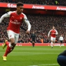 arsenal sikrer sig cristhian mosquera fra valencia